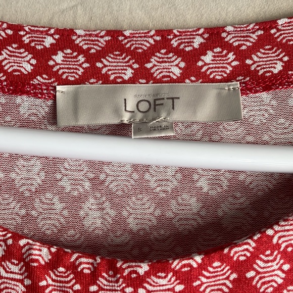 Loft Dress in Red - Picture 4 of 4